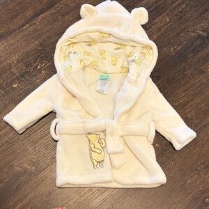 Disney Baby - Winnie the Pooh Bath Robe Size 3-6 months